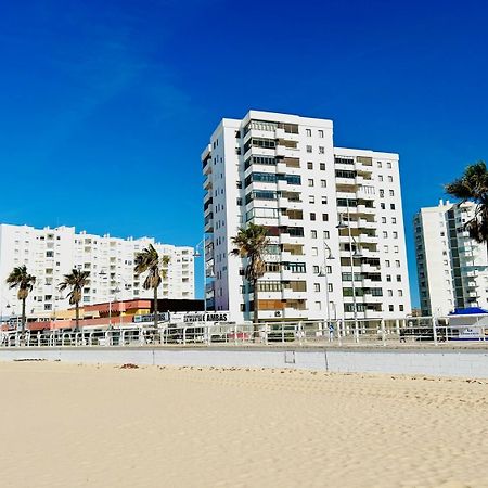 Gatu Arena " Preferente Mayores De 25 Anos Y Familias " إل بويرتو دي سانتا ماريا المظهر الخارجي الصورة